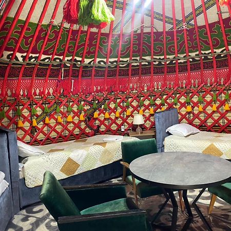 Bed and Breakfast Turan Handmade Yurt With Heated Floors Karakol Exterior foto